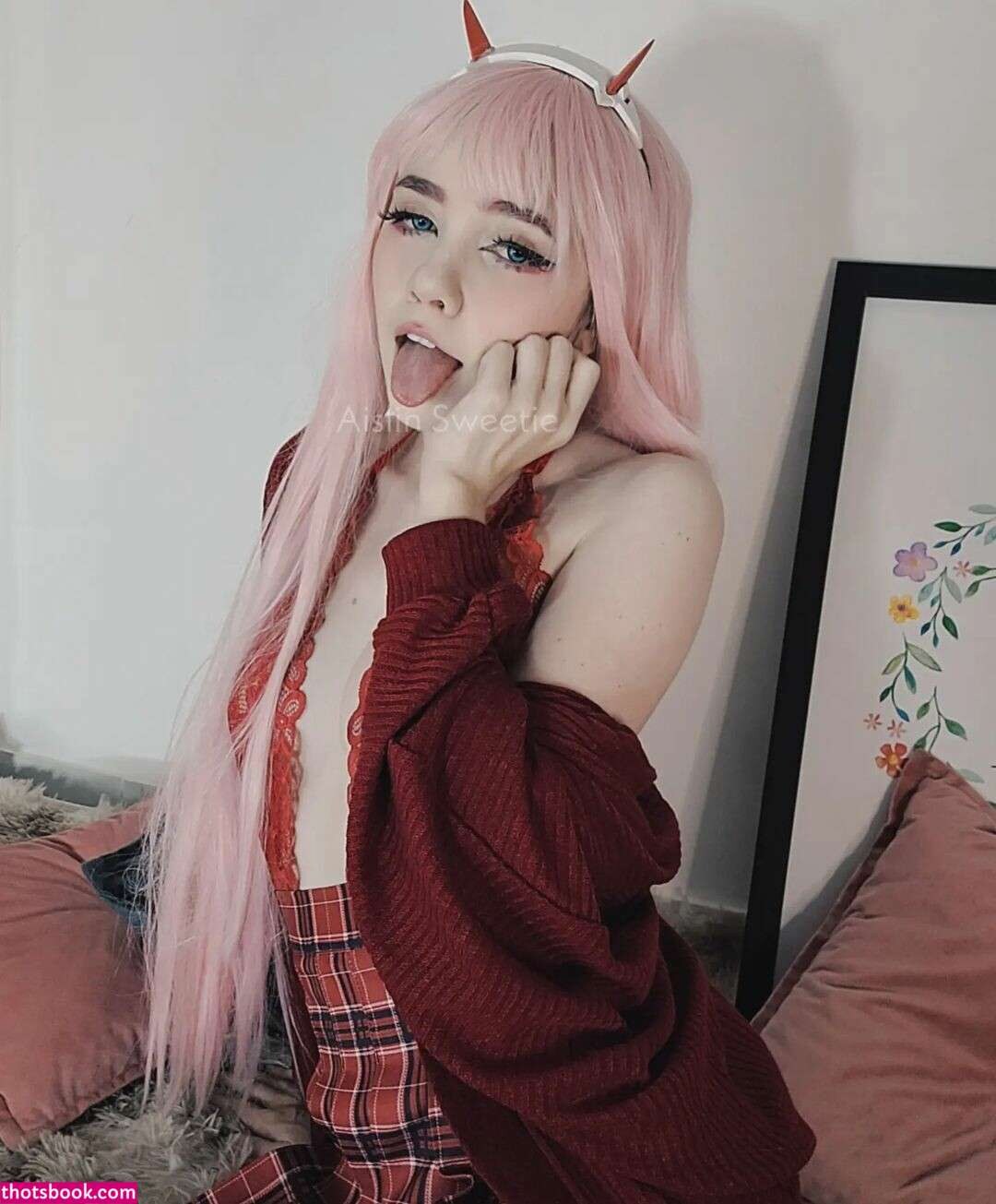 Aislin Sweetie Photo #2