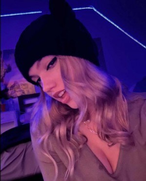 Mikahhlynn Photo #30