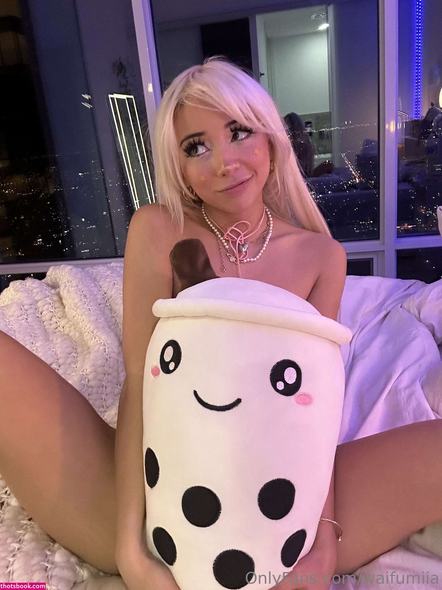 Izzybunnies Photo #363