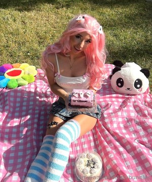 Izzybunnies Photo #412