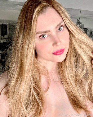 Heyitscodee Photo #145