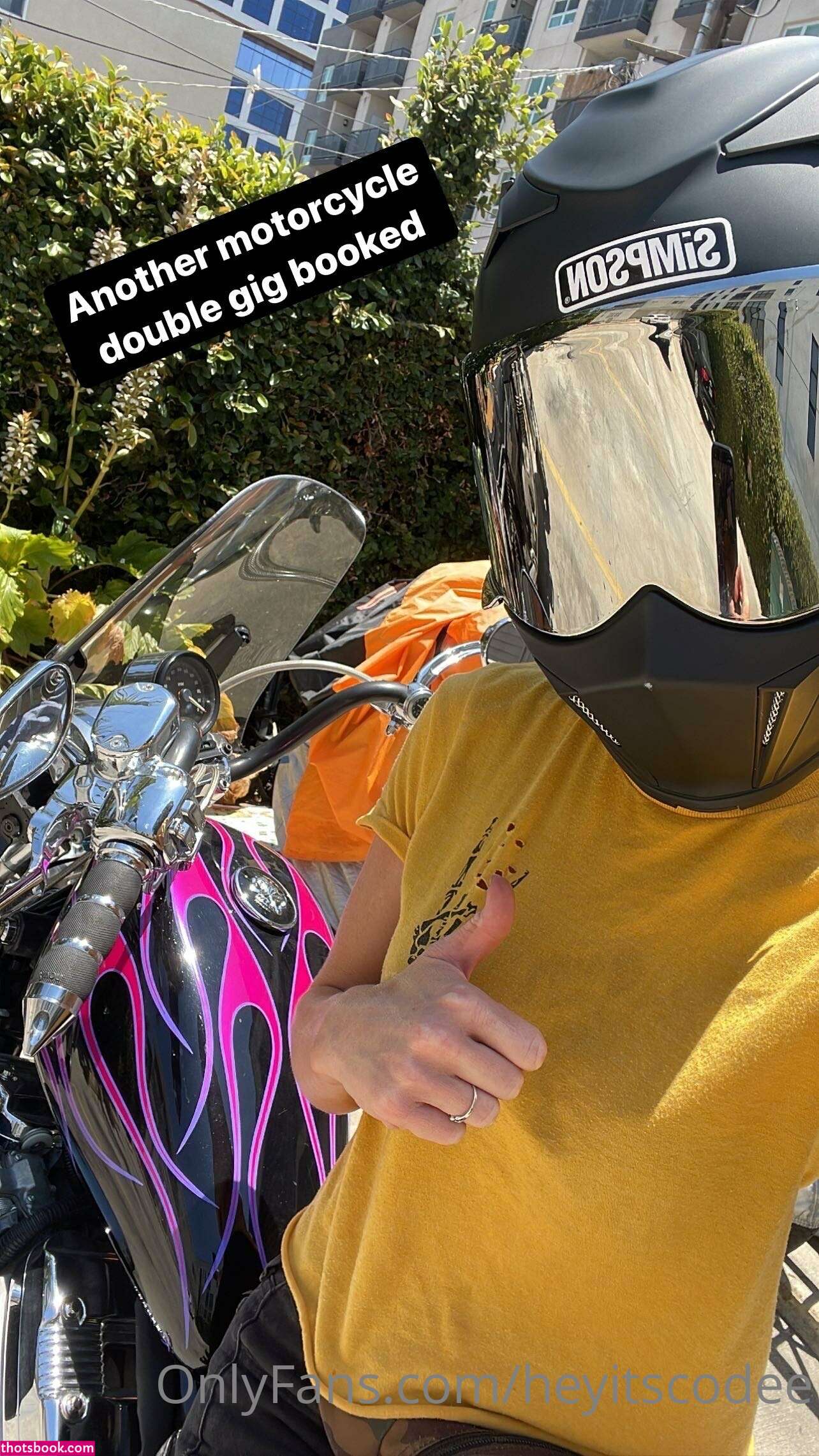 Heyitscodee Photo #150