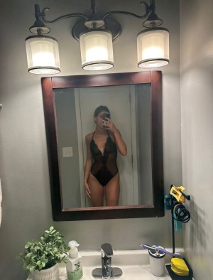 Justine Ouellet Photo #159