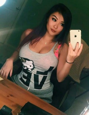 Vicki Li Photo #9