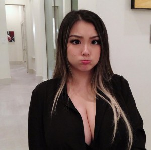 Vicki Li Photo #22