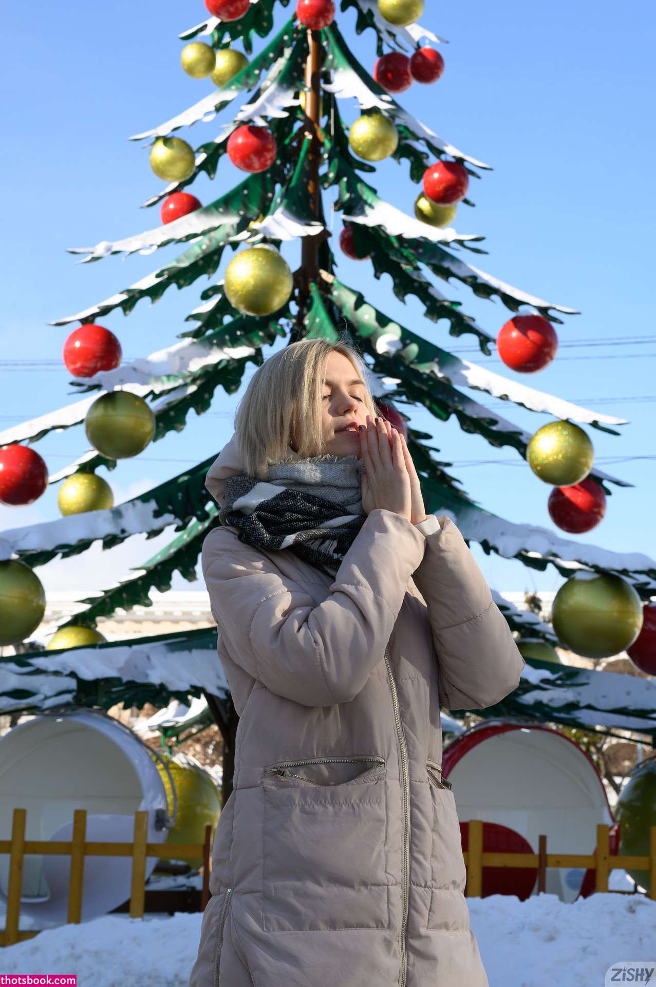 layanadevis Photo #66