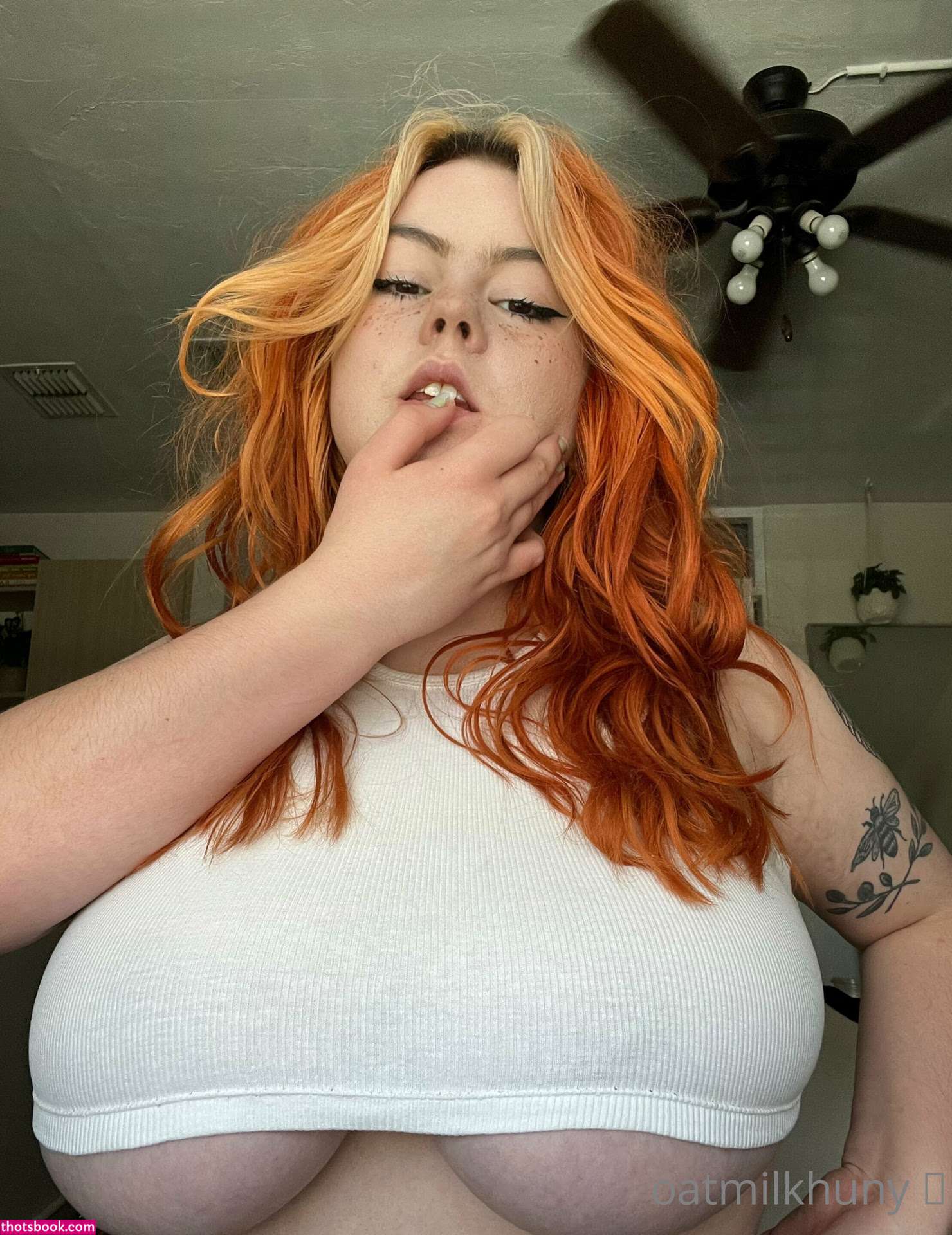 Oatmilkhunny Photo #176