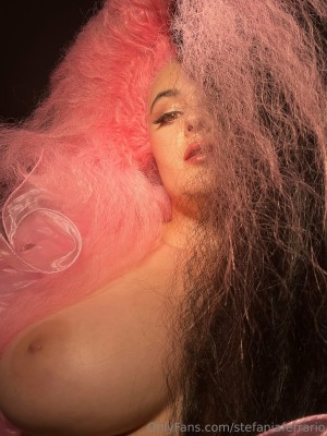 Stefania Ferrario Photo #378