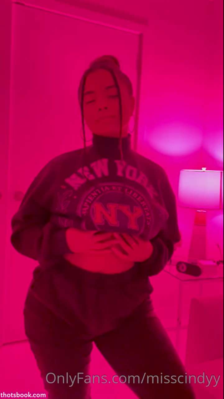 Cindy Tran Photo #136