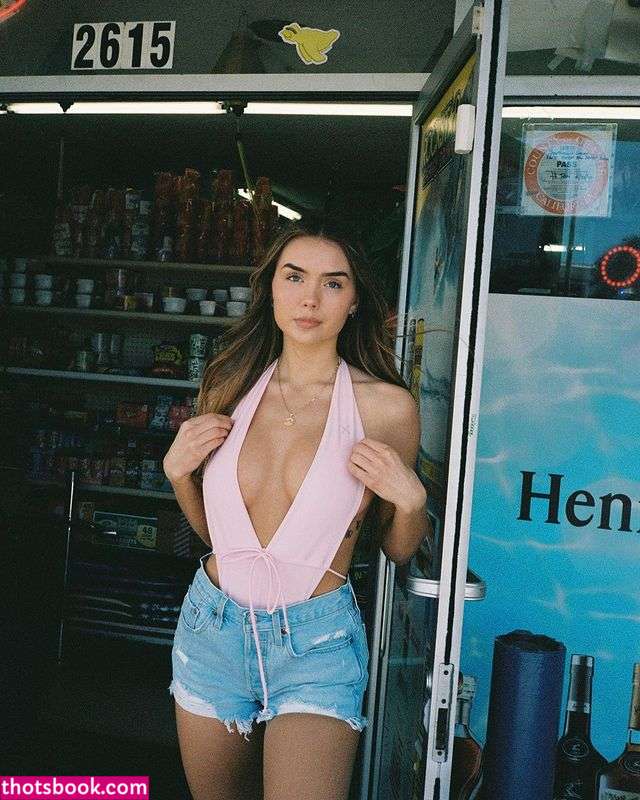 Athena Smith Photo #20