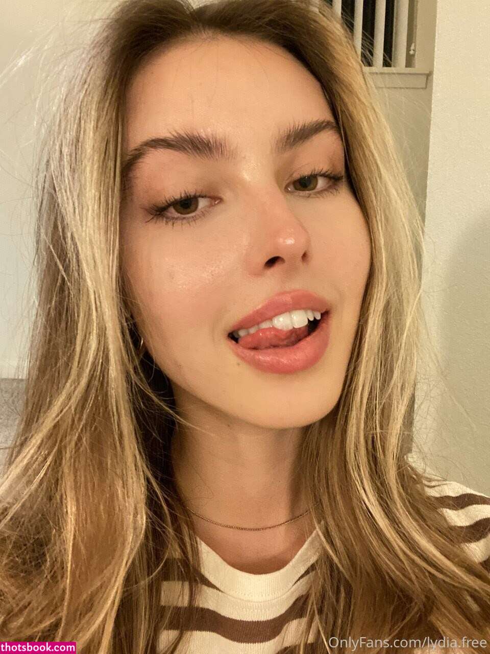 Lydia free Photo #10