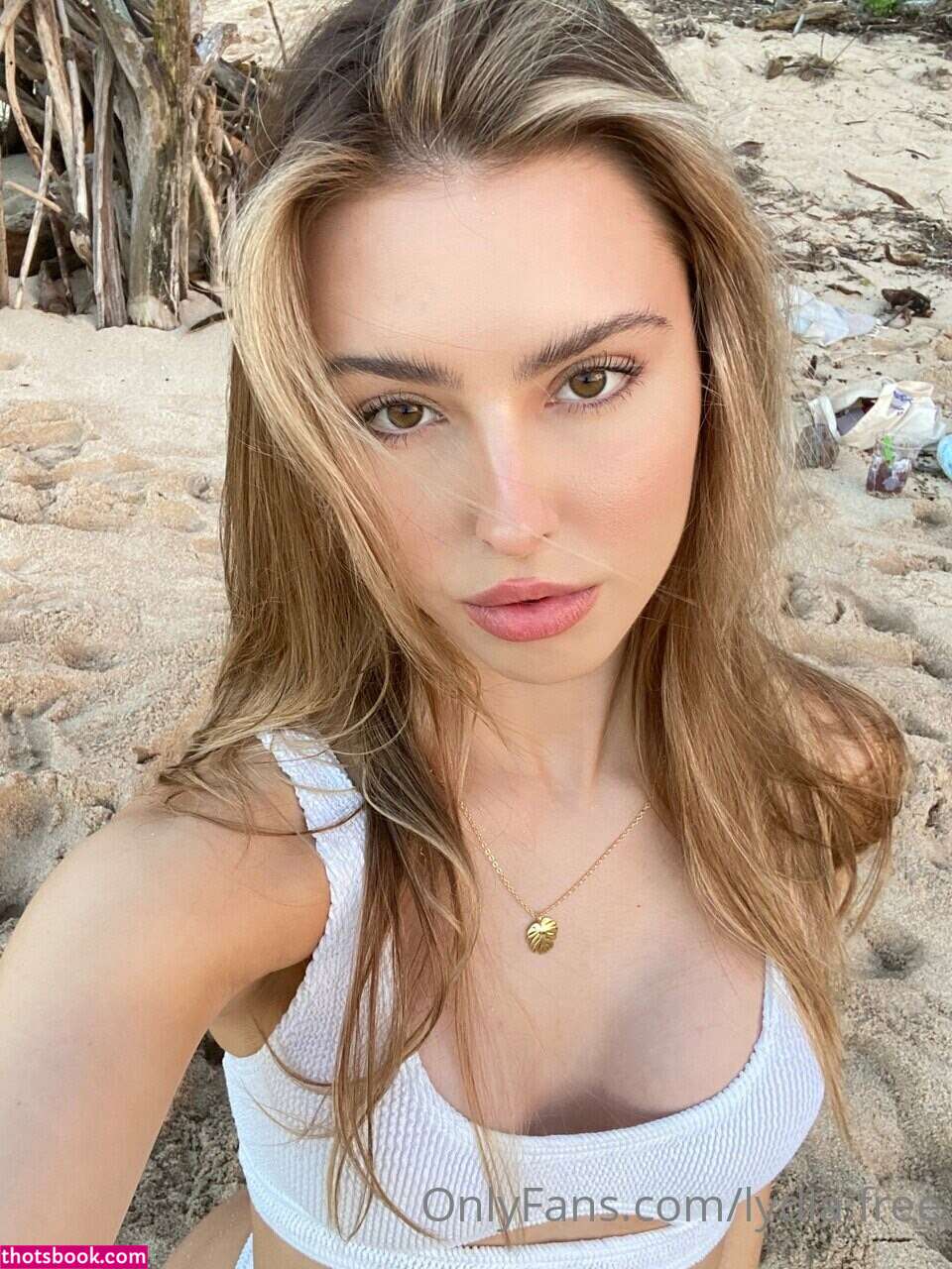 Lydia free Photo #19