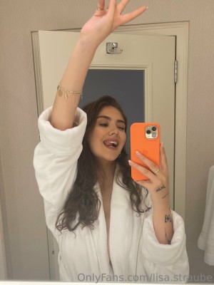 Lisa Straube Photo #31