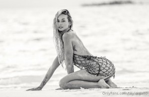 Taylor Gallo Photo #105