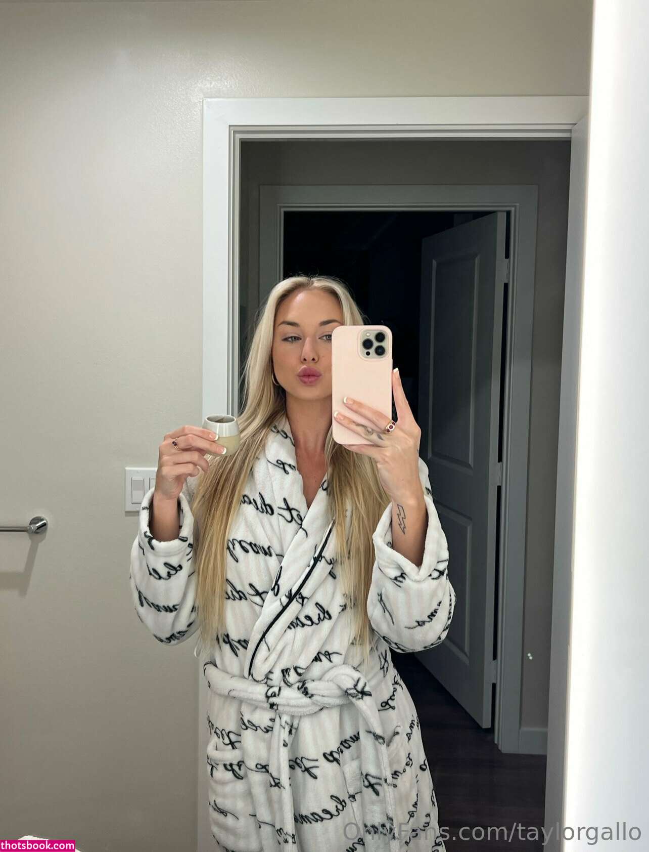 Taylor Gallo Photo #156