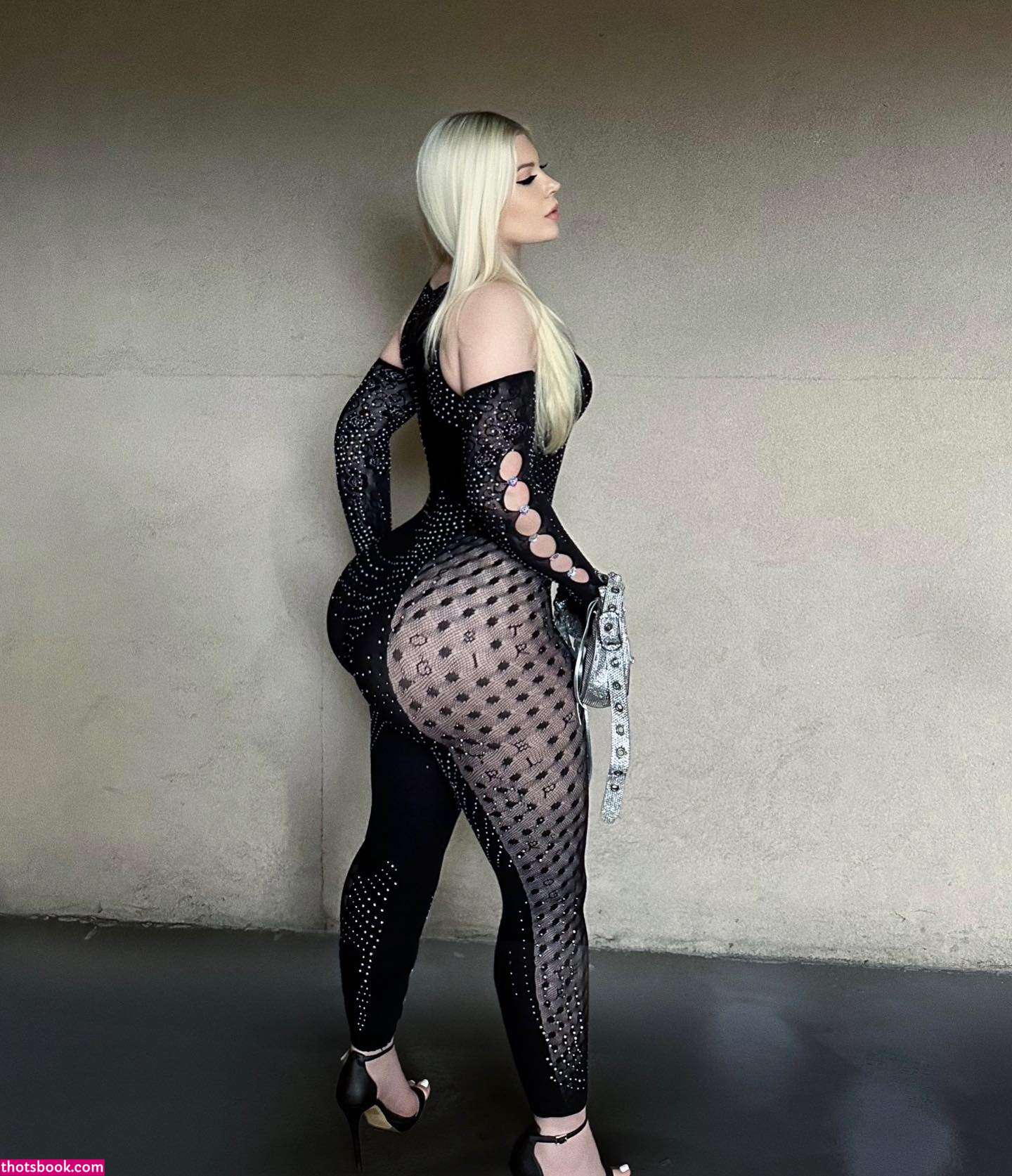 Lindsay Capuano Photo #84