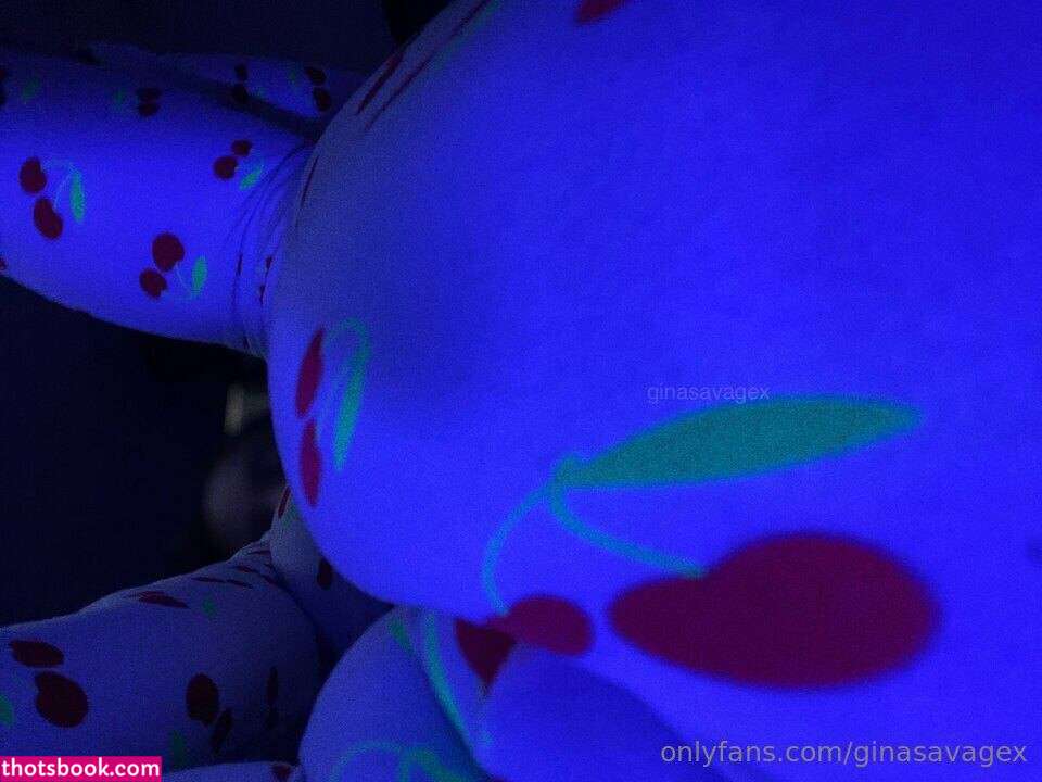 Gina Savage Photo #76