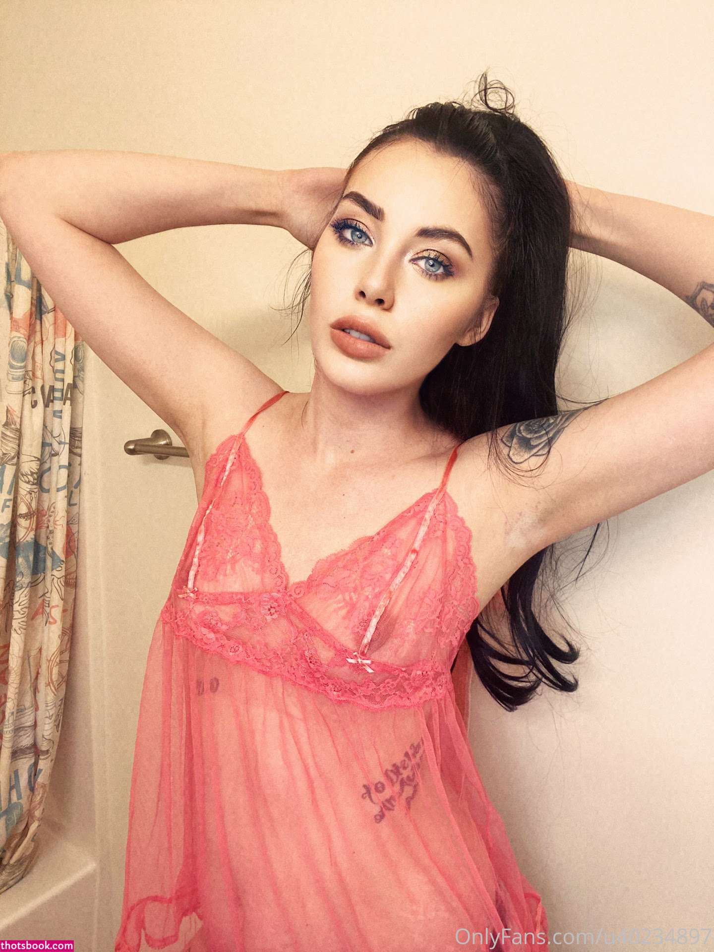 Deavan Clegg Photo #7