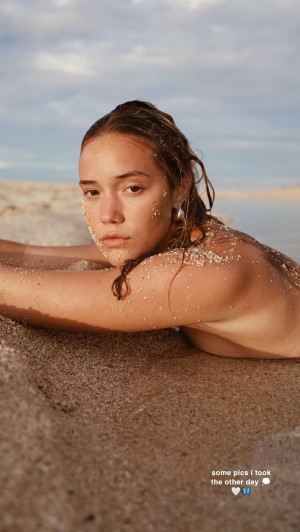 Olivia Ponton Photo #75