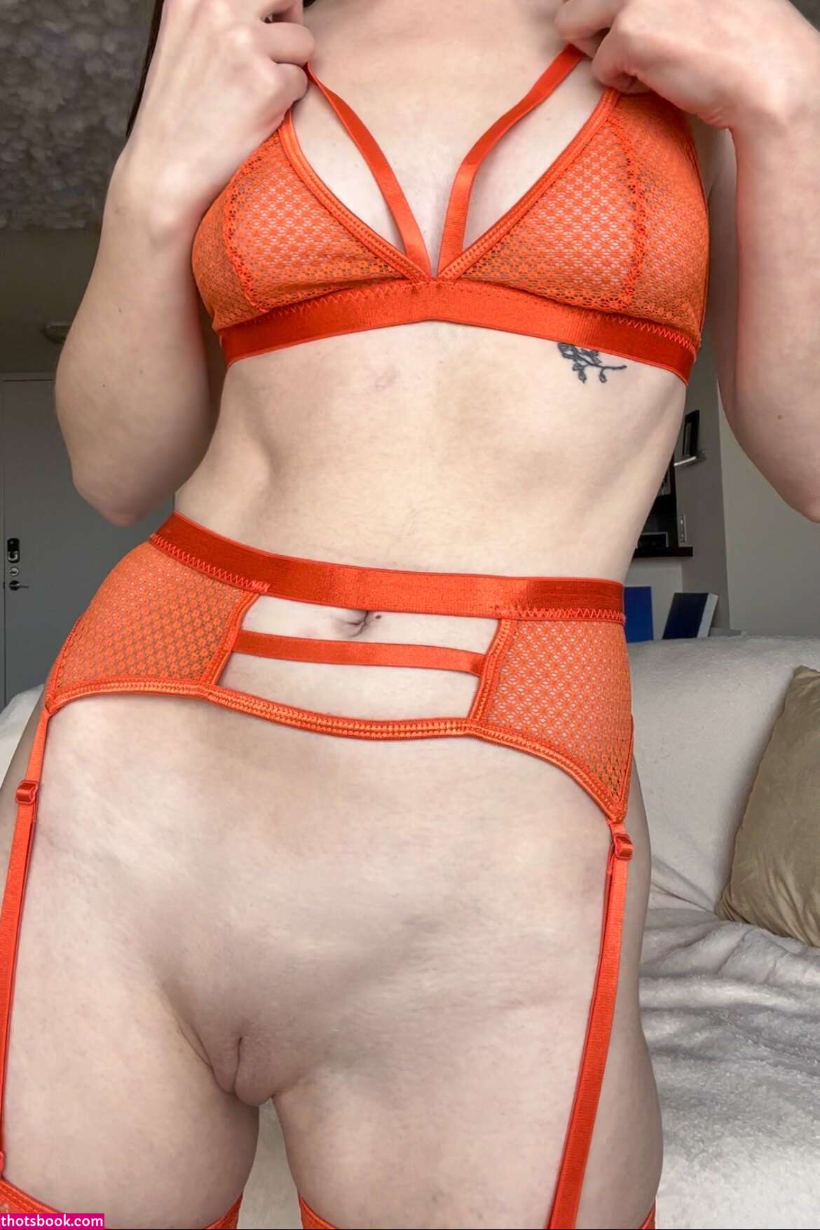 Annaplusone Photo #13