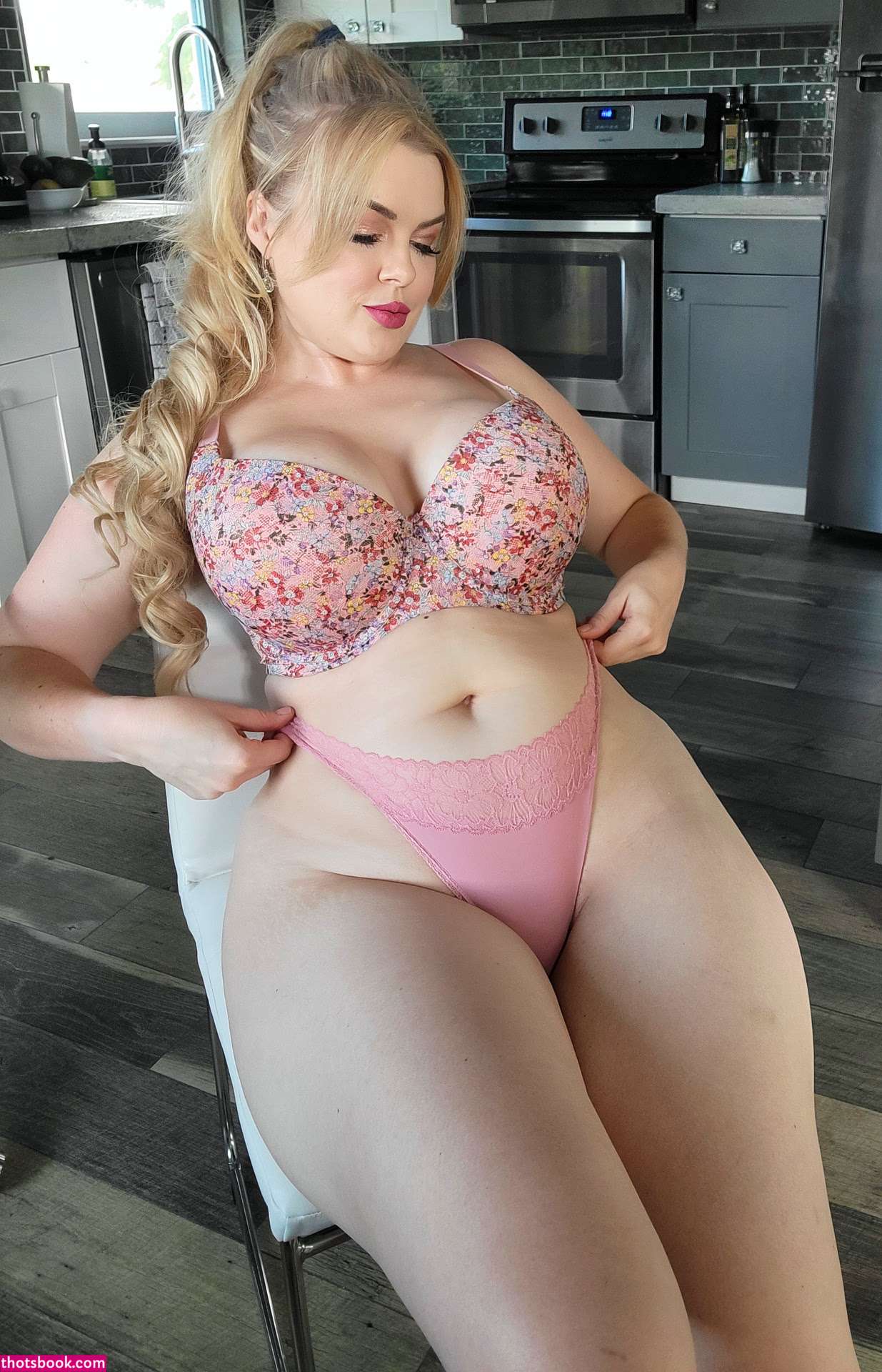 Lilli Luxe Photo #39