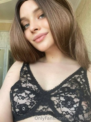 Petiteposter18 Photo #122