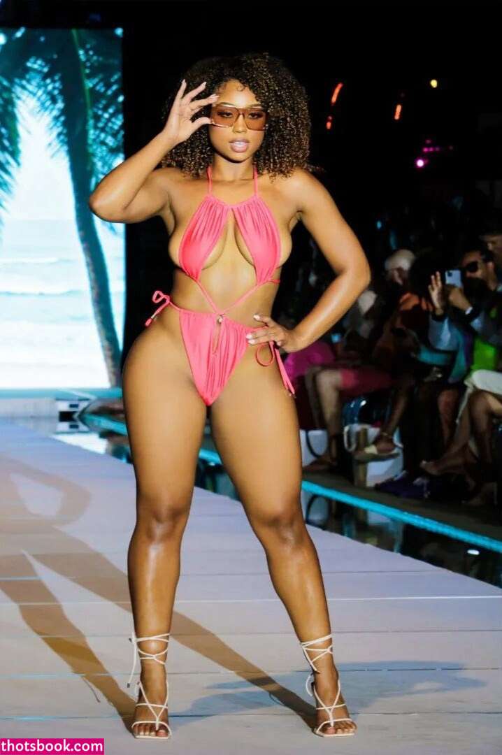 Kathryn Celestre Photo #33