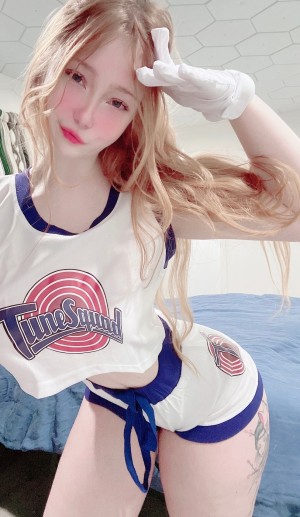 Diovana Konigsreuter Photo #196