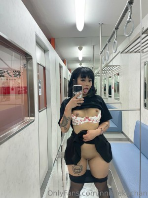 nnnneckochan Photo #97