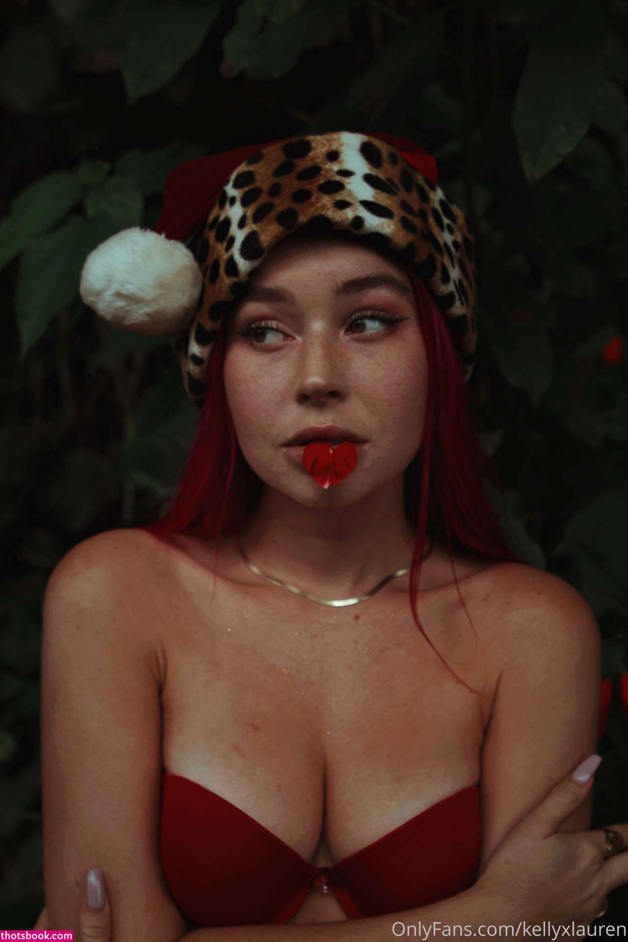 Kelly Lauren Photo #21