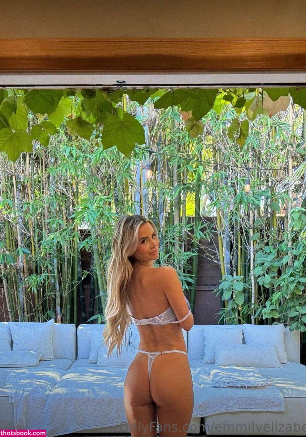 Emily Elizabeth Photo #68