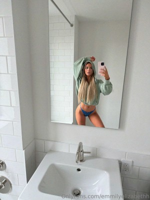 Emily Elizabeth Photo #94