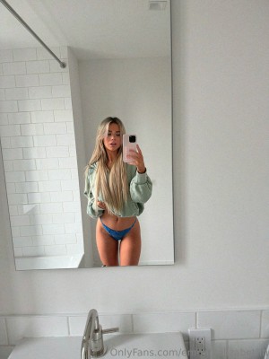 Emily Elizabeth Photo #99