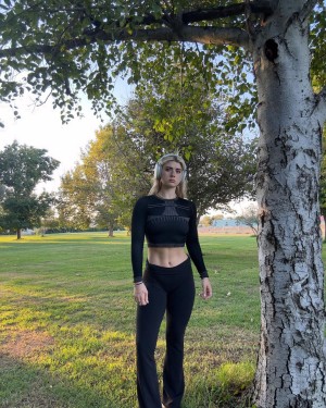 Faith Ordway Photo #29