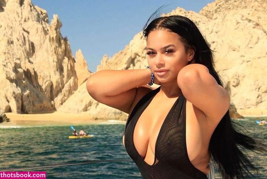 Winny Munhoz Photo #22