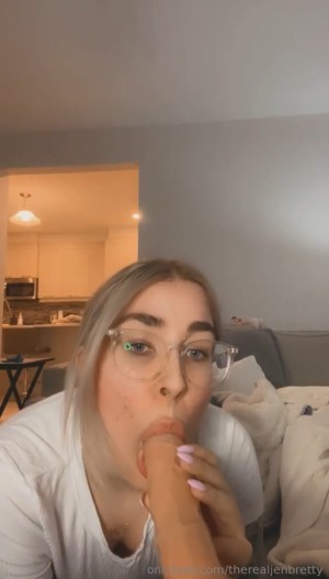 Jen Brett Photo #158