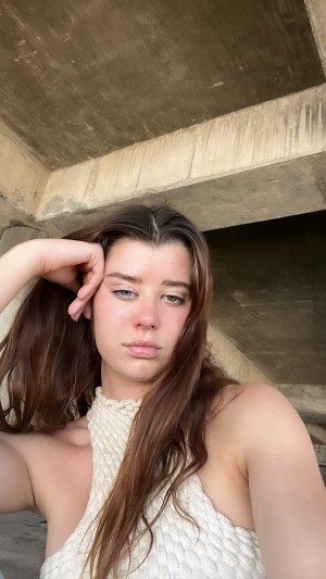 Sarah Mcdaniel Photo #25