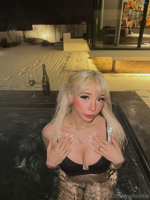 Izzybunnies Photo #356