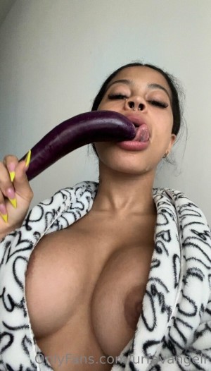 urfavangell Photo #42