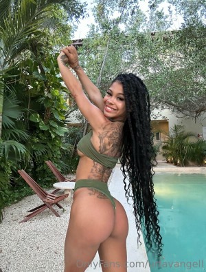 urfavangell Photo #110