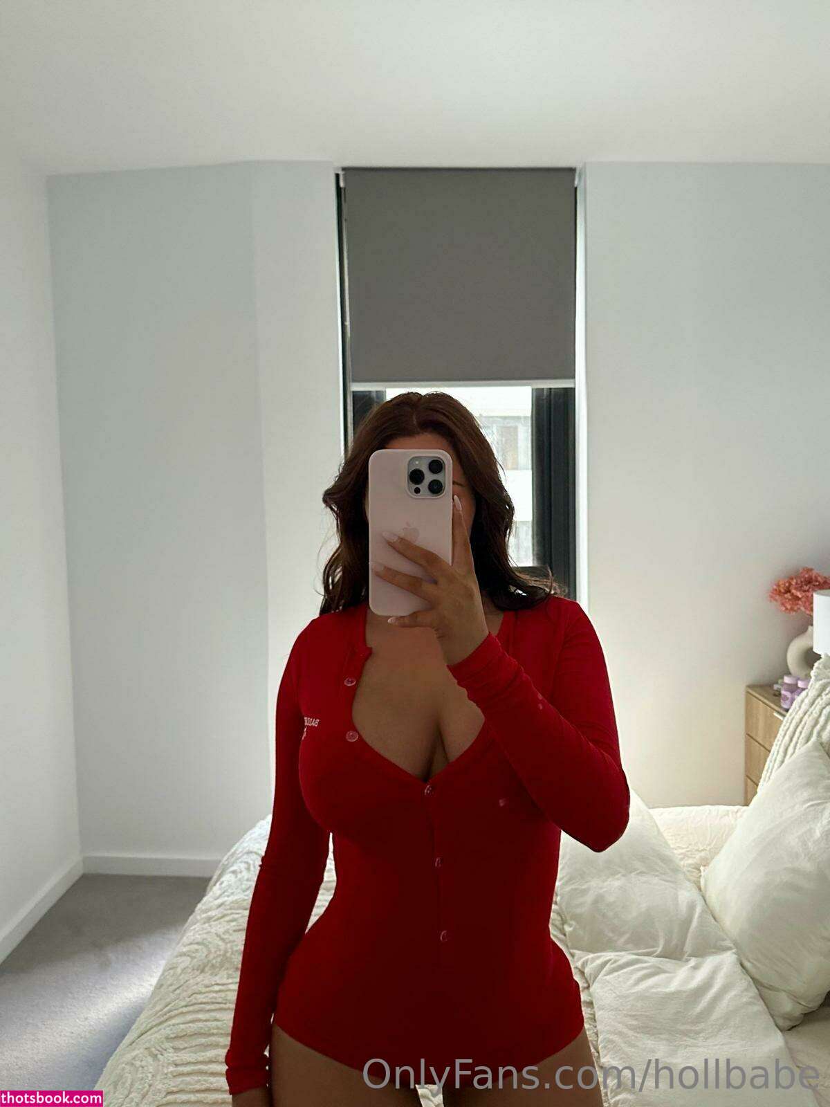 Holly Costello Photo #29