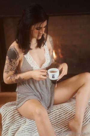 Arryn Zech Photo #315