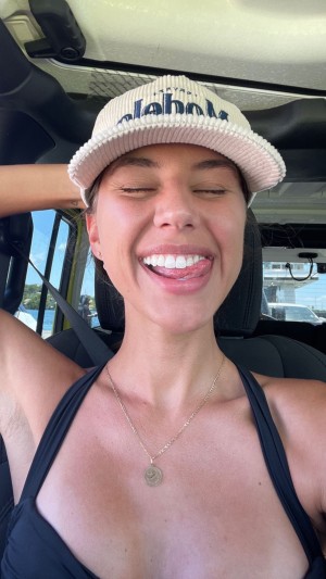 Brit Manuela Photo #12