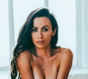 Kelsey Frances Photo #1