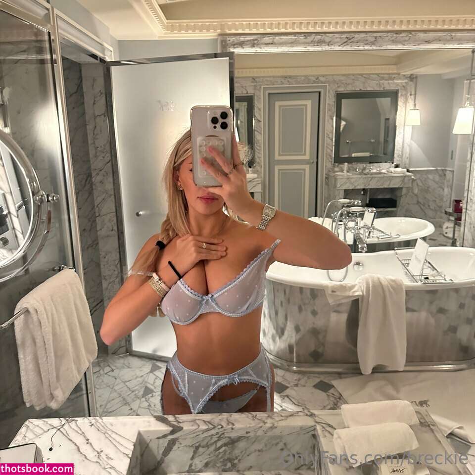 Breckie Hill Photo #134