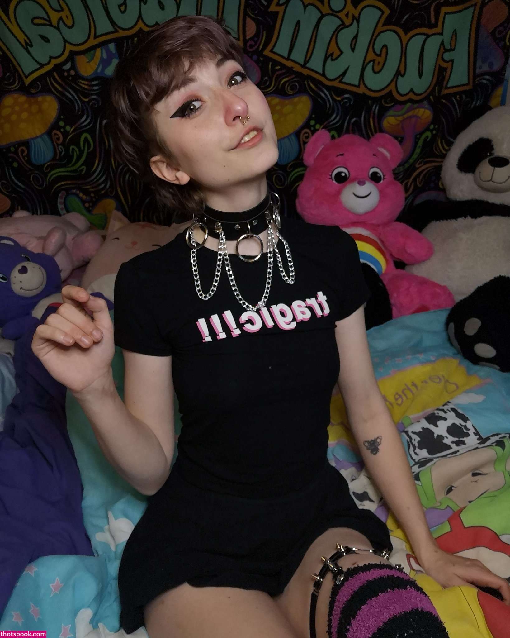 Emmanooodle Photo #10