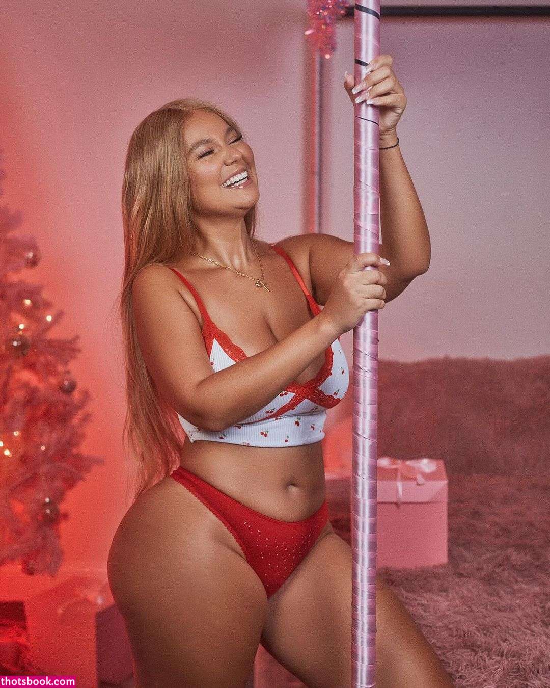 Pamela Alexandra Photo #31