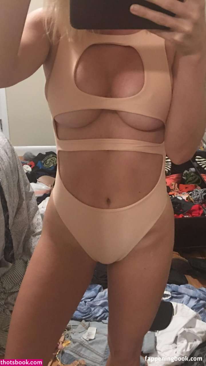 Saraunderwood Photo #240