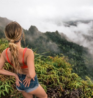 Saraunderwood Photo #242