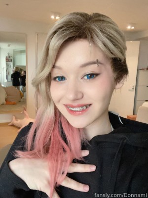 Donna Loli Photo #557